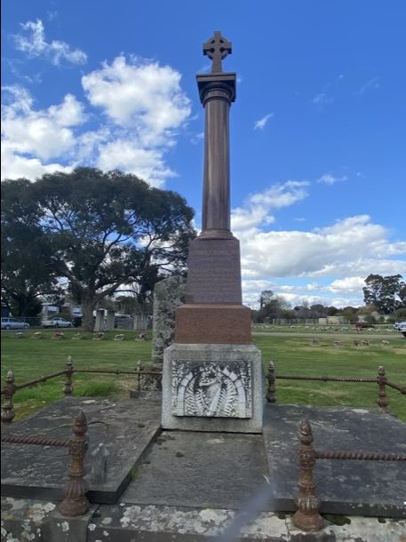 5 Hannah grave wide shot